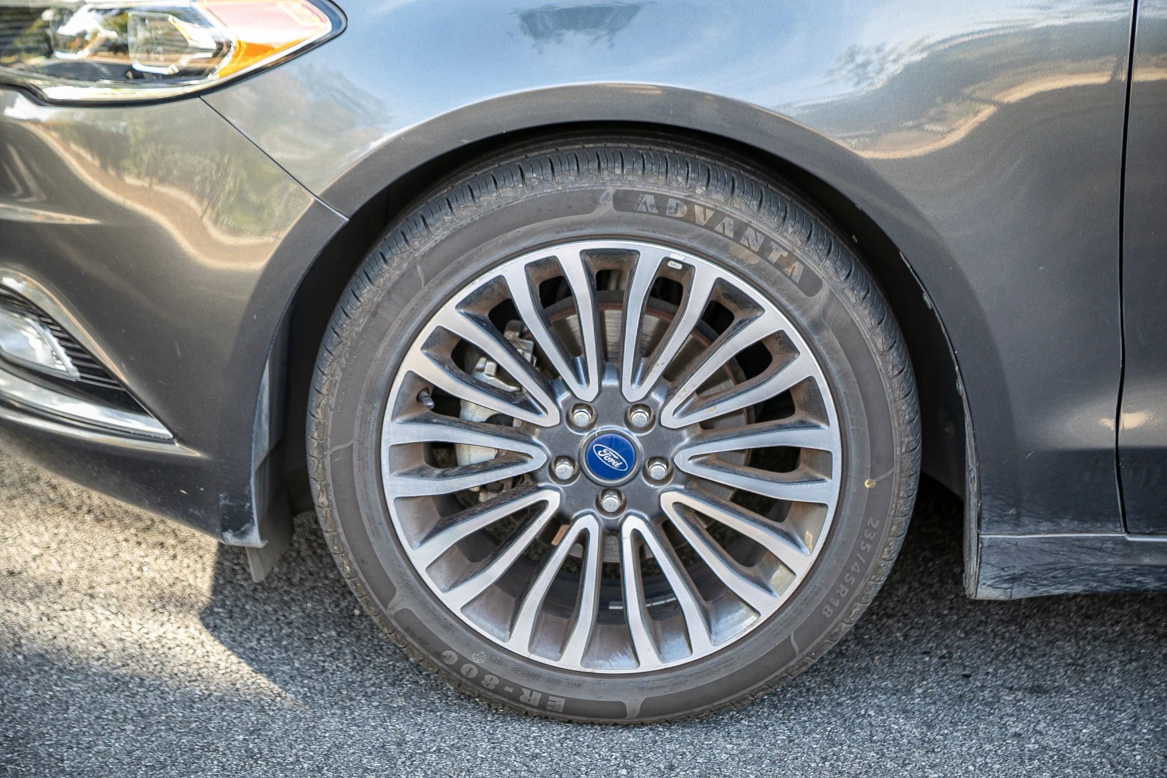 Used 2018 Ford Fusion Titanium image 11