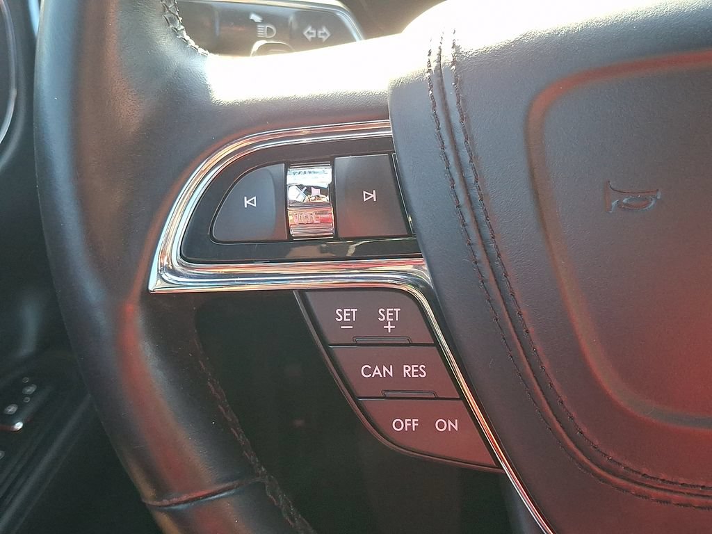 Used 2017 Lincoln Continental Reserve AWD/4WD image 22