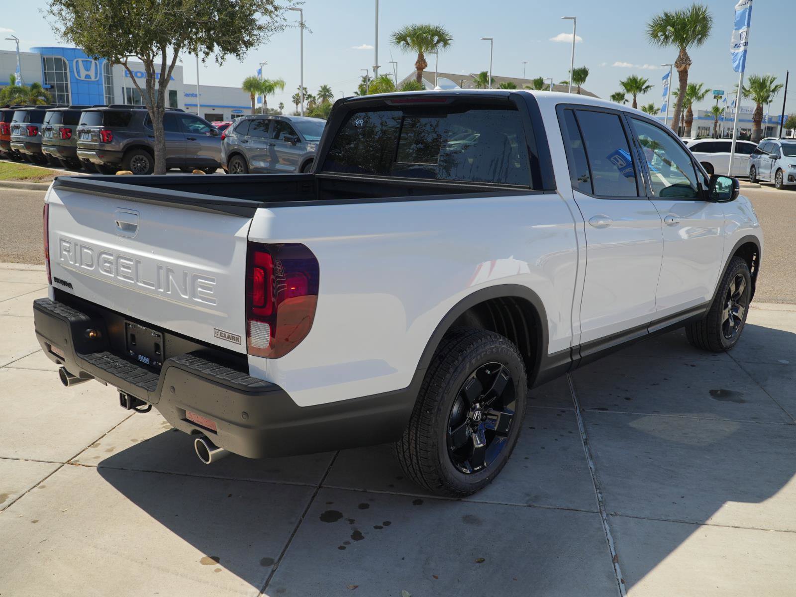 New 2026 Honda Ridgeline Black Edition image 5