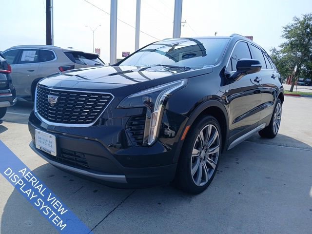 Used 2023 Cadillac XT4 Premium Luxury w/ Enhanced Visibility Package FWD image 3