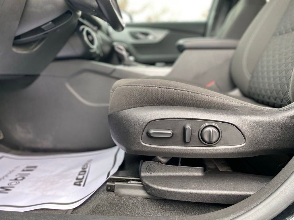 Used 2019 Chevrolet Blazer LT image 21