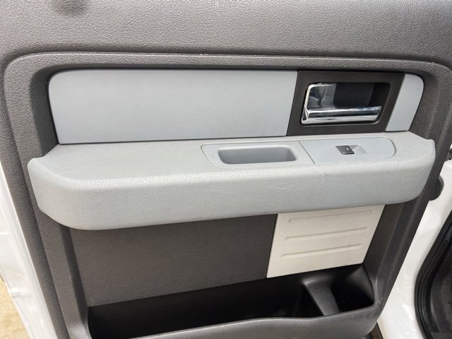 Used 2014 Ford F150 XLT w/ Equipment Group 302A Luxury image 24