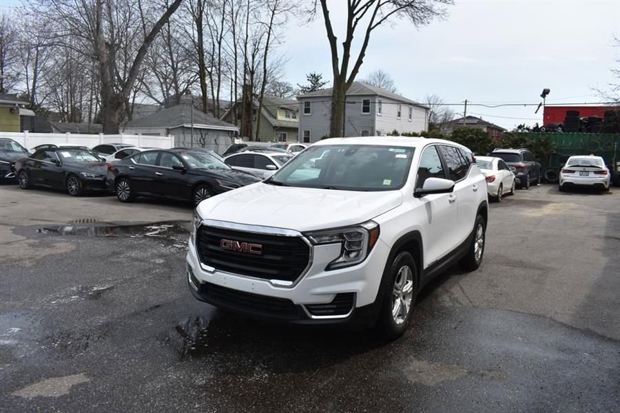 Used 2024 GMC Terrain SLE AWD/4WD image 3