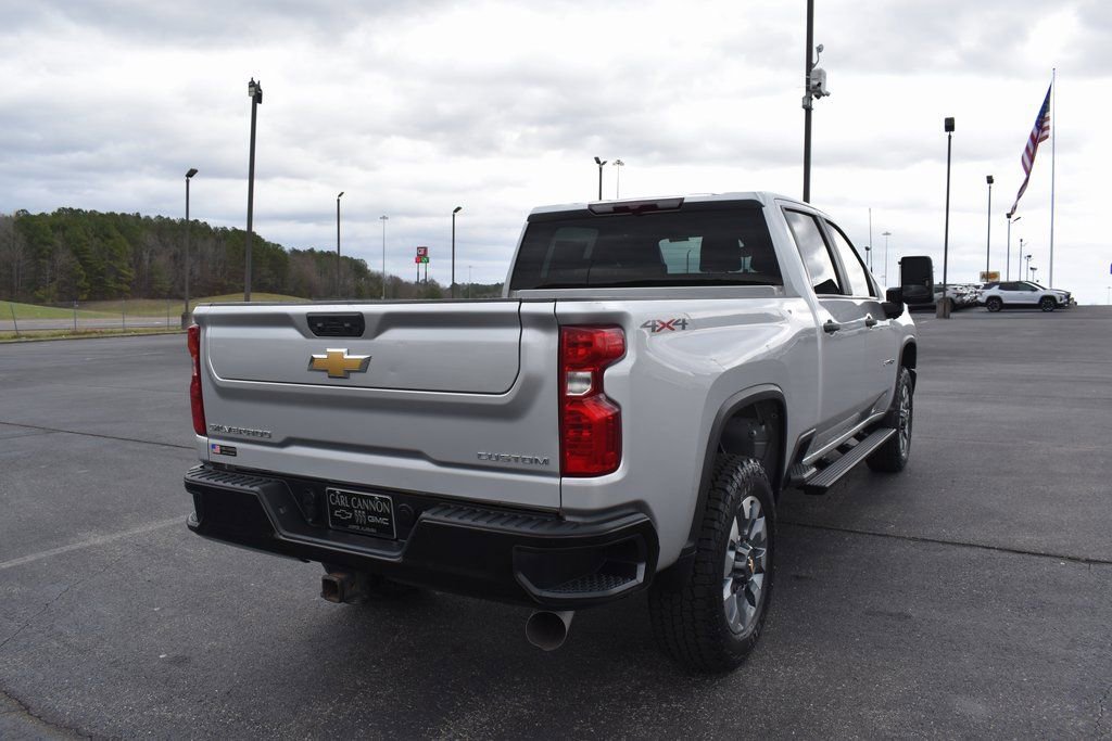 Used 2023 Chevrolet Silverado 2500 Custom w/ Custom Value Package image 3