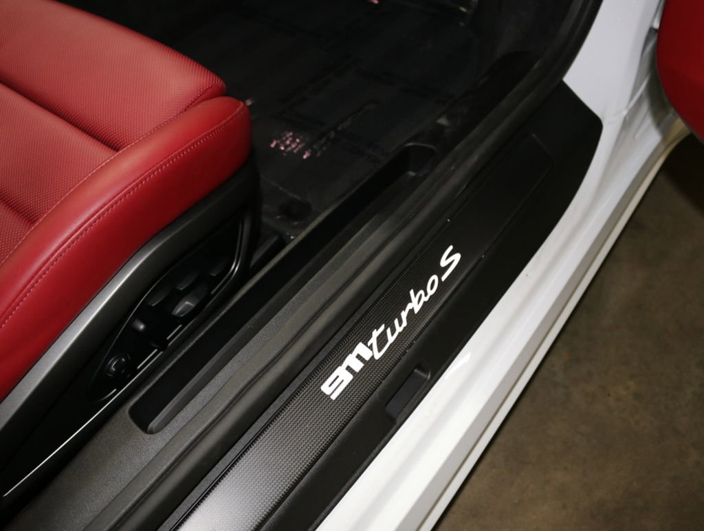 Used 2021 Porsche 911 Coupe image 36