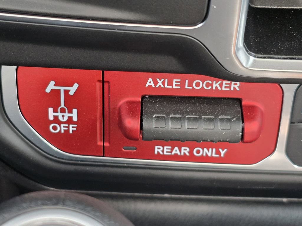 Used 2024 Jeep Wrangler Willys AWD/4WD image 27