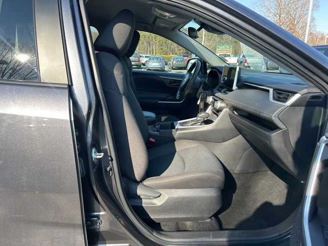 Used 2024 Toyota RAV4 LE image 17