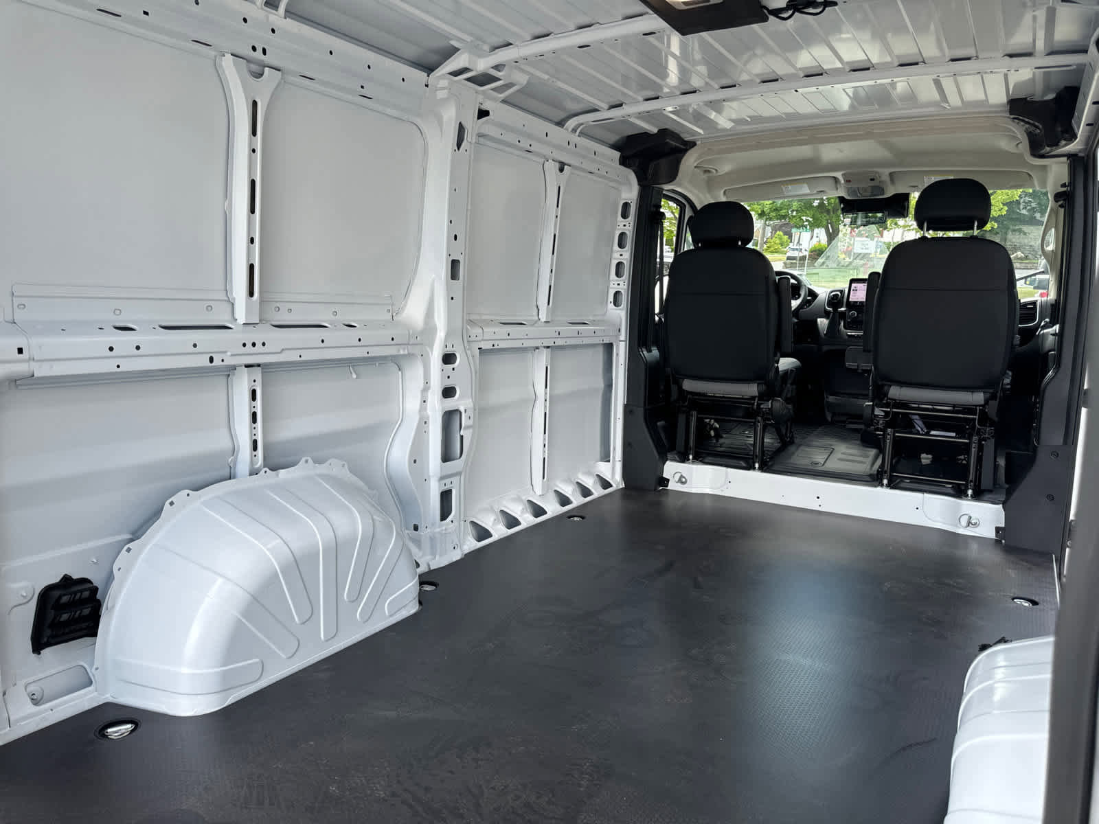 New 2024 RAM ProMaster 1500 w/ Quick Order Package 22H SLT+ FWD image 35