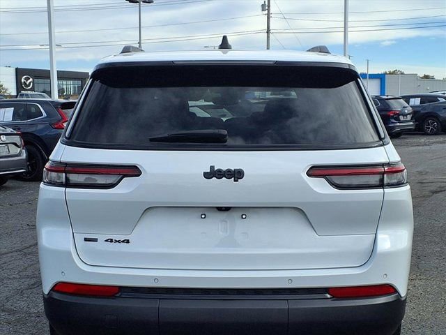 Used 2023 Jeep Grand Cherokee L Laredo image 26