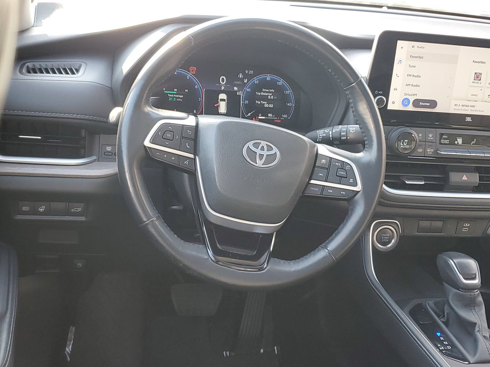 Used 2024 Toyota Grand Highlander AWD image 12