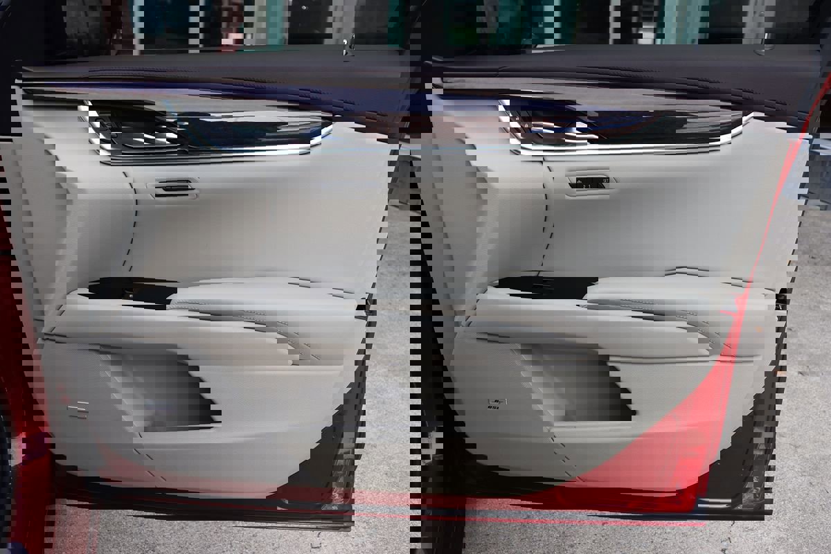 Used 2014 Cadillac XTS Premium image 47