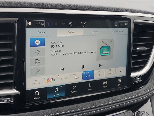 New 2026 Chrysler Pacifica Select image 24