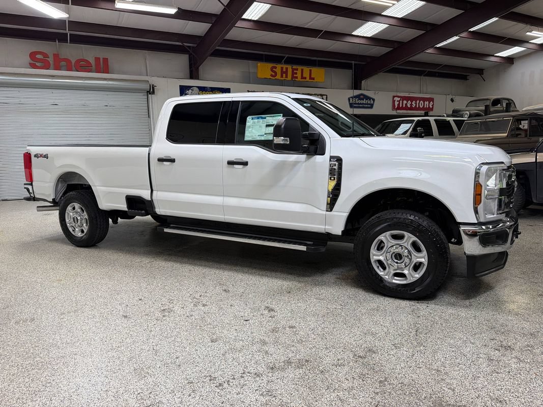 Used 2025 Ford F250 XLT AWD/4WD image 10