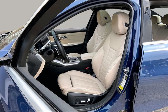 Used 2021 BMW 330i xDrive Sedan w/ Premium Package image 15