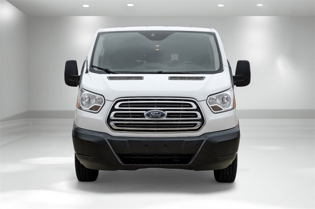 Used 2019 Ford Transit 350 XLT image 4