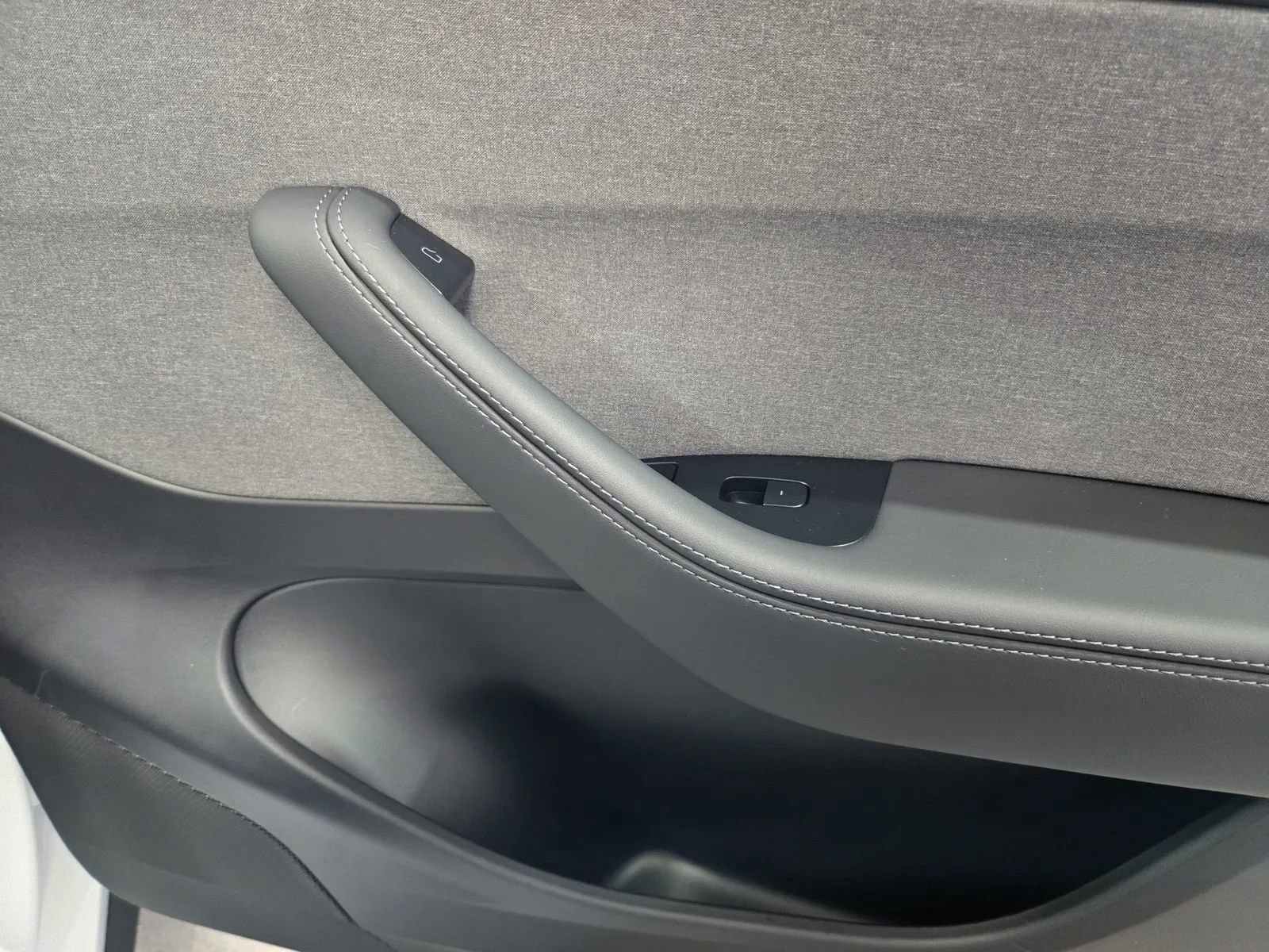 Used 2026 Tesla Model Y Long Range RWD image 6