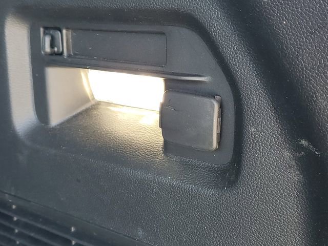 Used 2024 Ford Explorer XLT w/ Equipment Group 202A AWD/4WD image 9