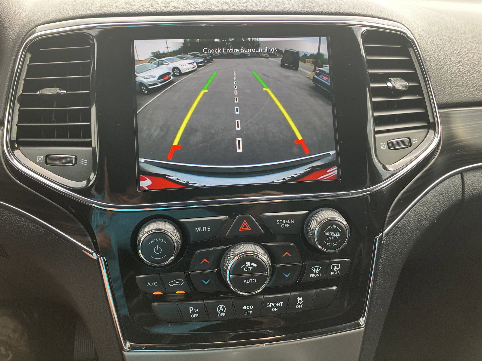 Used 2021 Jeep Grand Cherokee Limited image 11