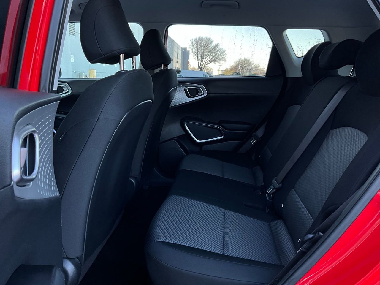 Used 2025 Kia Soul LX image 11