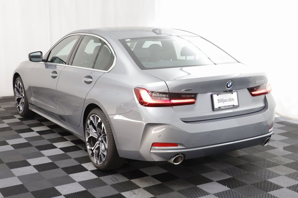 Certified 2025 BMW 330i xDrive Sedan w/ M Sport Package image 15