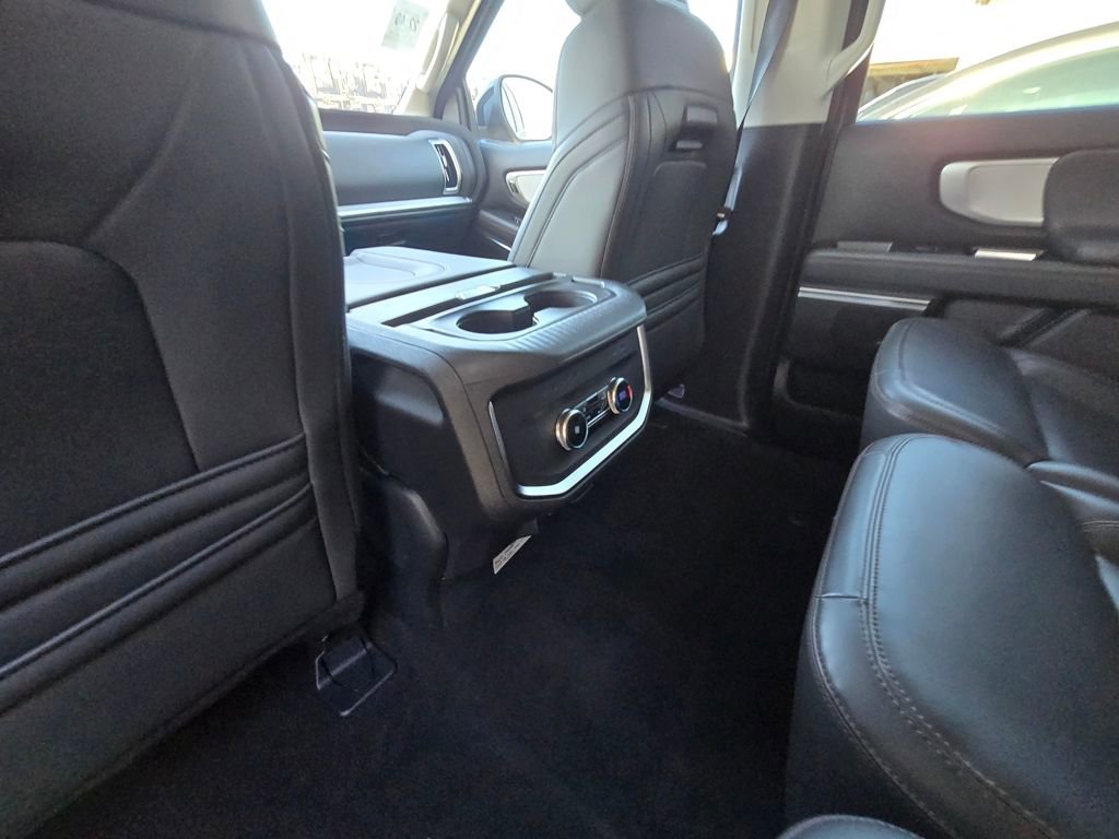 Used 2025 Ford Expedition Max Active image 18
