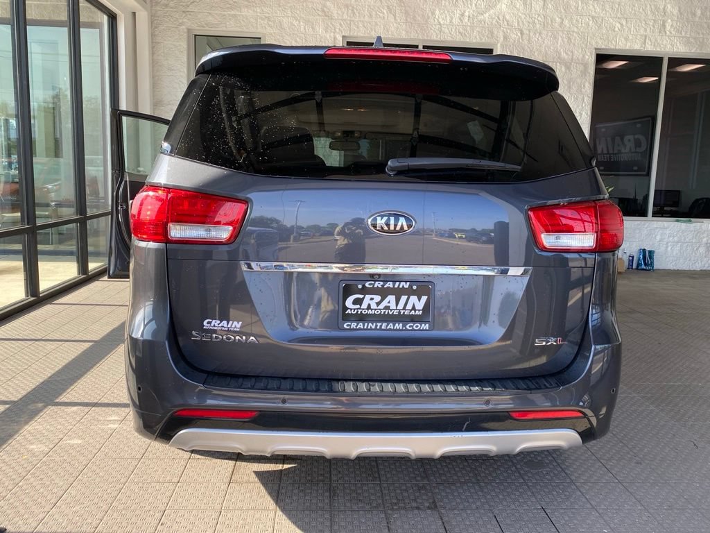 Used 2016 Kia Sedona SX Limited FWD image 9