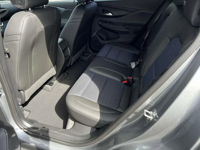 Used 2025 Buick Envista Preferred w/ Convenience I Package image 11