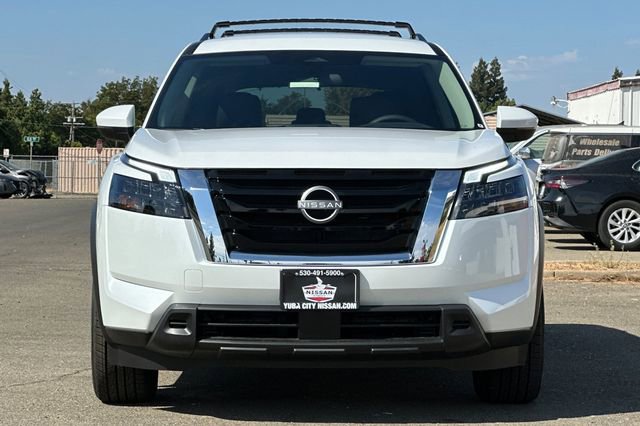 New 2025 Nissan Pathfinder SV image 9