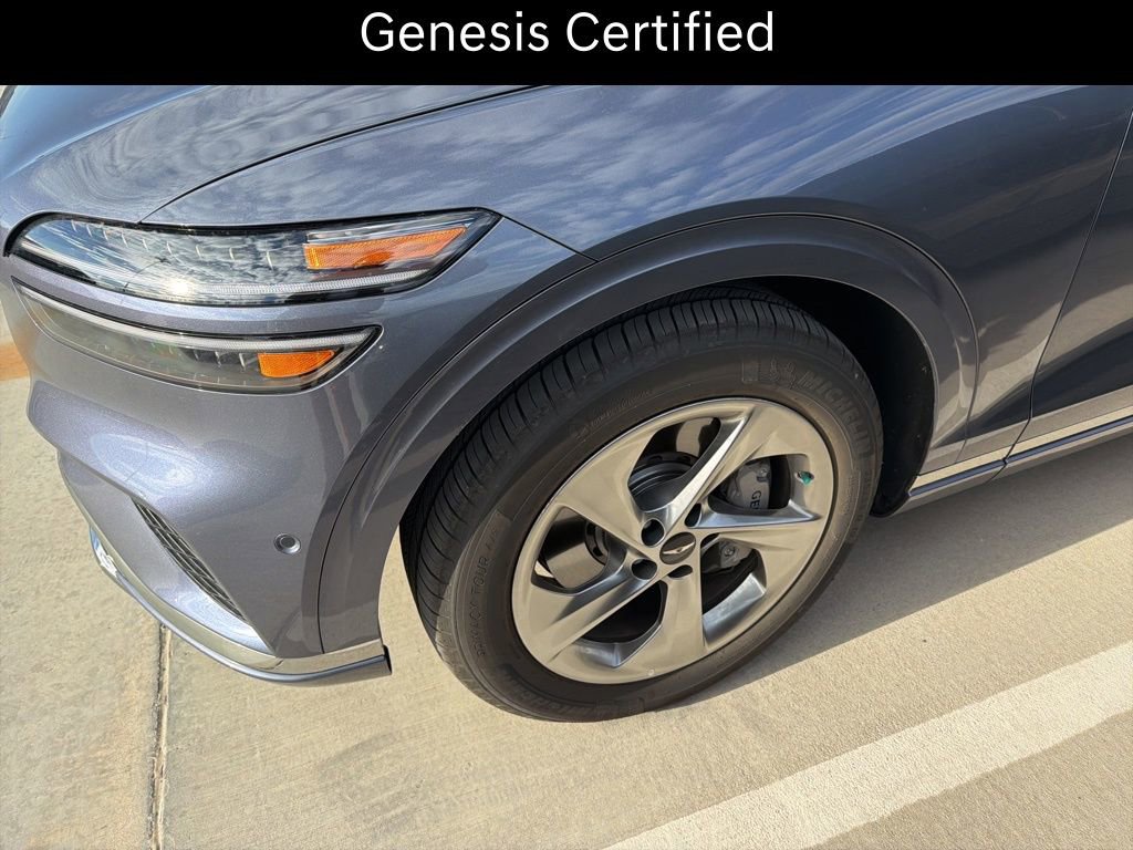 Certified 2026 Genesis GV70 2.5T Advanced AWD/4WD image 8