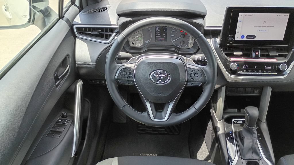 Used 2024 Toyota Corolla Cross AWD Hybrid image 30