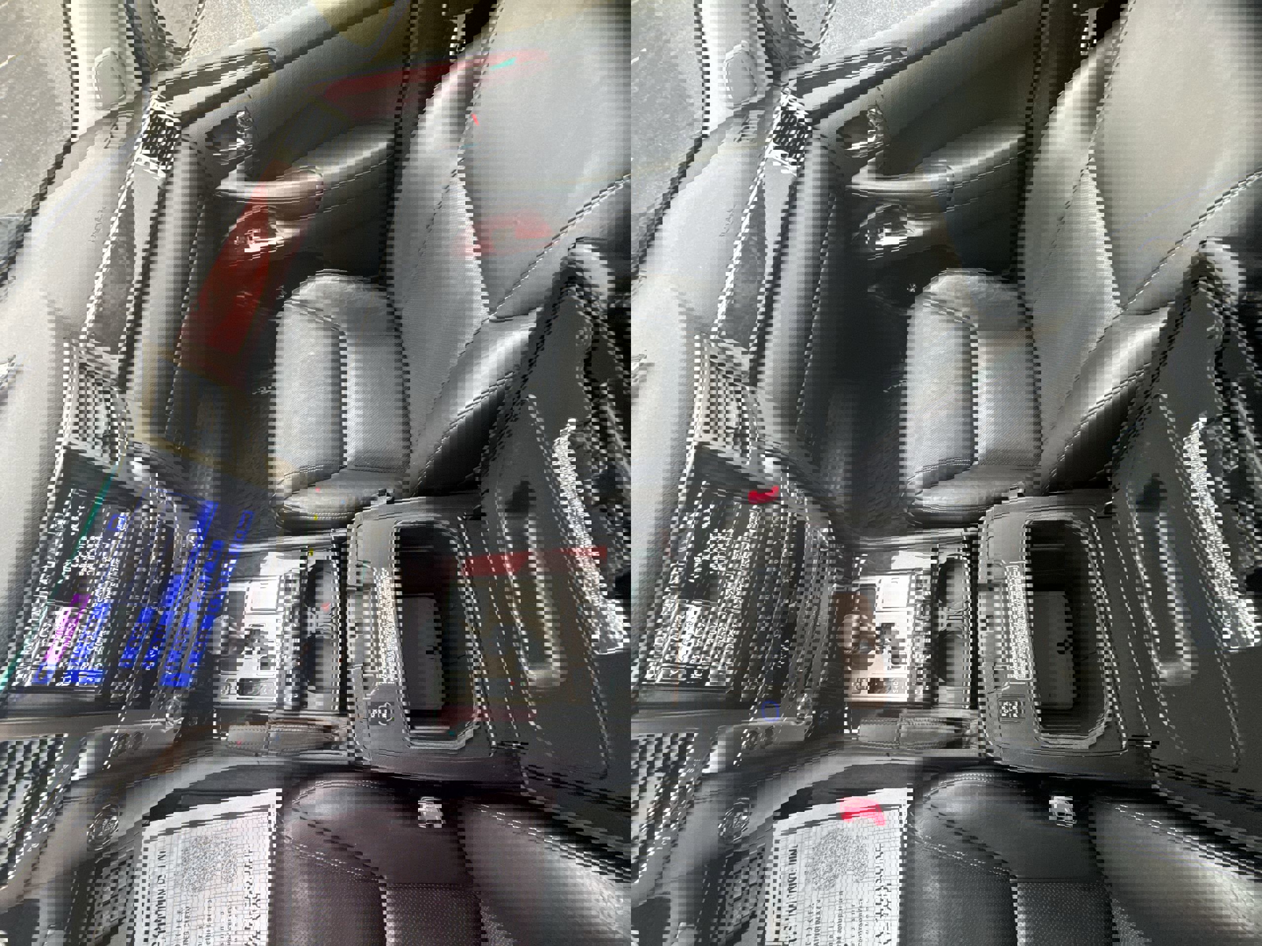 Used 2015 Lexus LX 570 4WD w/ Luxury Package image 36