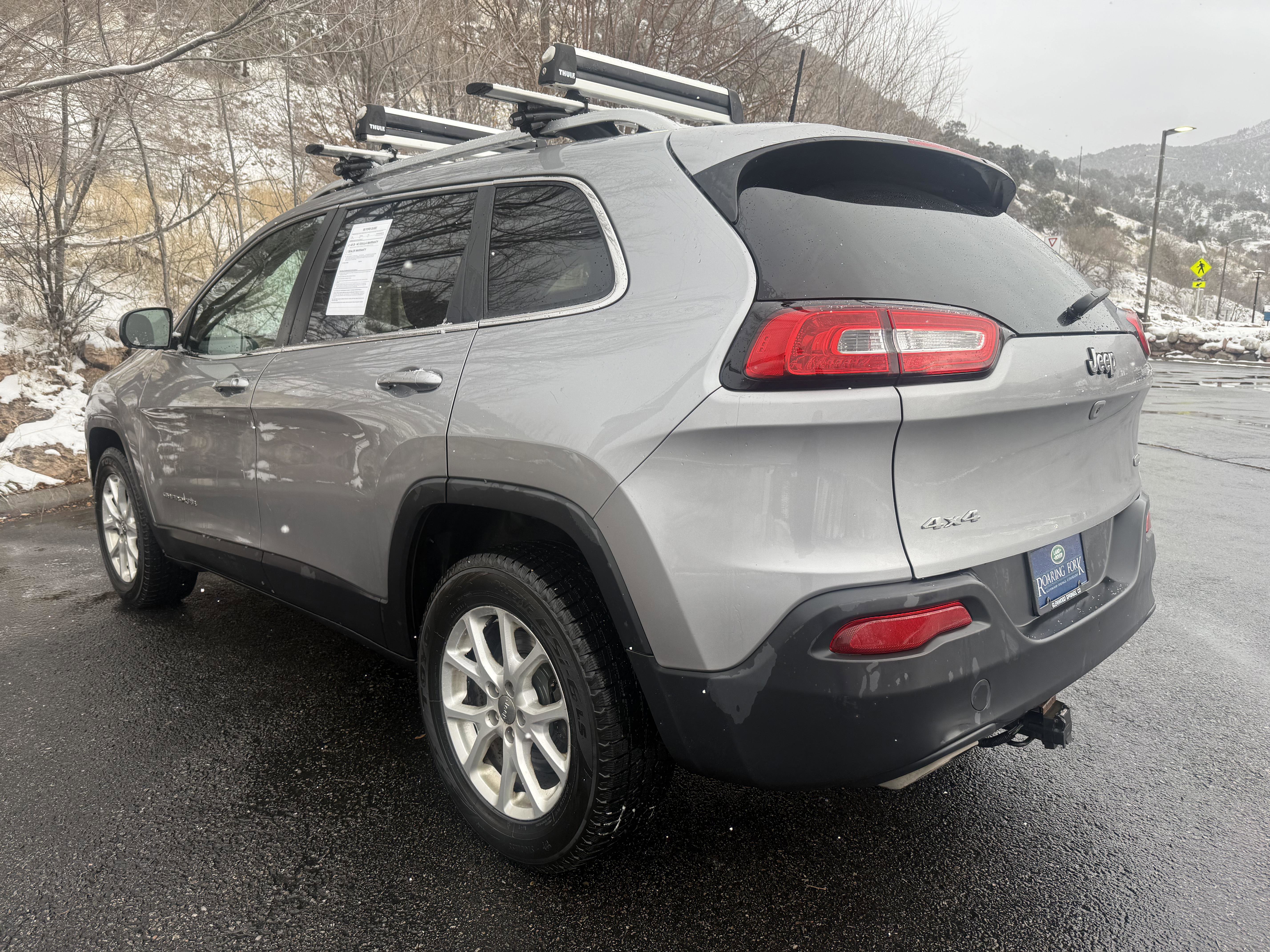 Used 2017 Jeep Cherokee Latitude w/ Cold Weather Group image 7