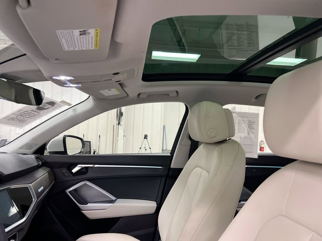 Used 2022 Audi Q3 2.0T Premium Plus image 19