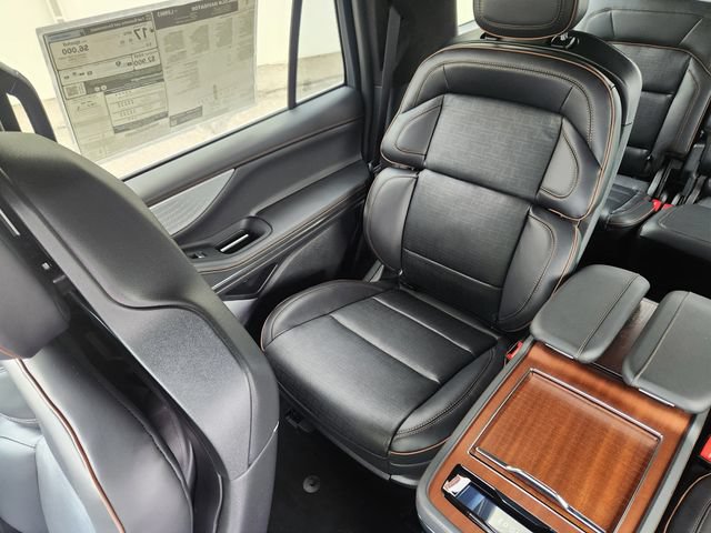 New 2026 Lincoln Navigator Black Label AWD/4WD image 13