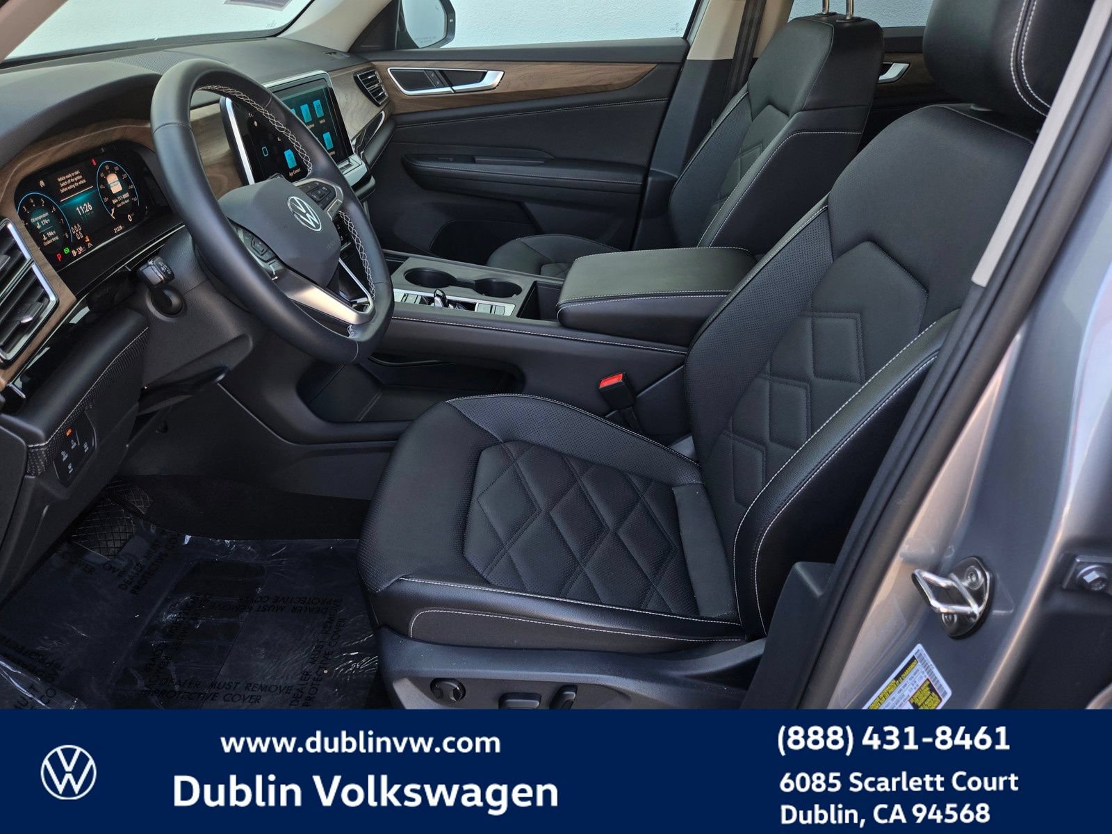 Used 2024 Volkswagen Atlas SE FWD image 16