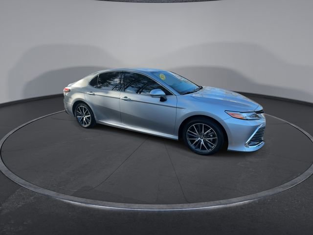 Used 2024 Toyota Camry XLE image 18