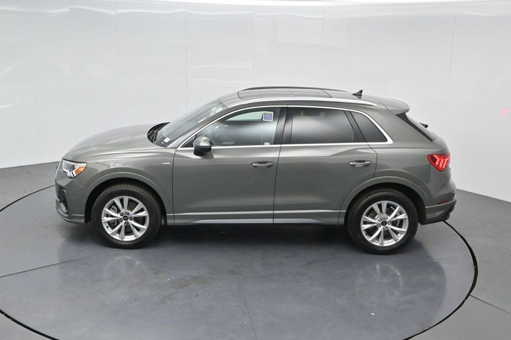 Used 2025 Audi Q3 2.0T Premium AWD/4WD image 16