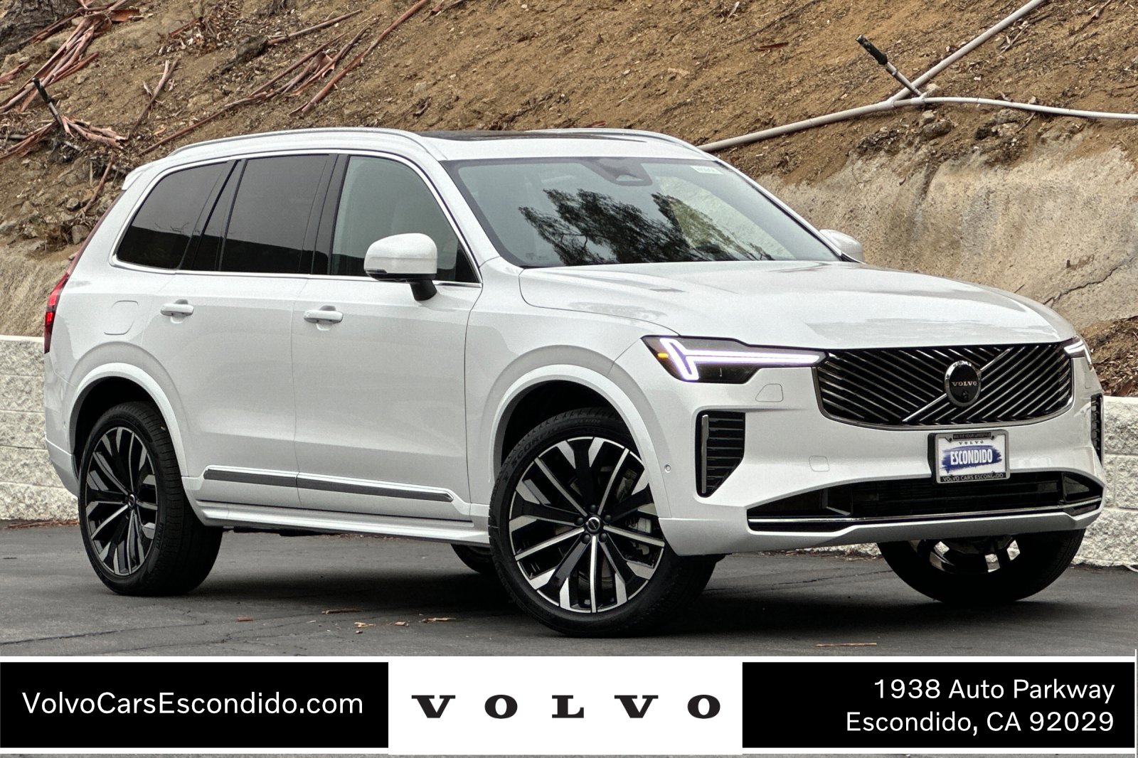 New 2026 Volvo XC90 B6 Plus