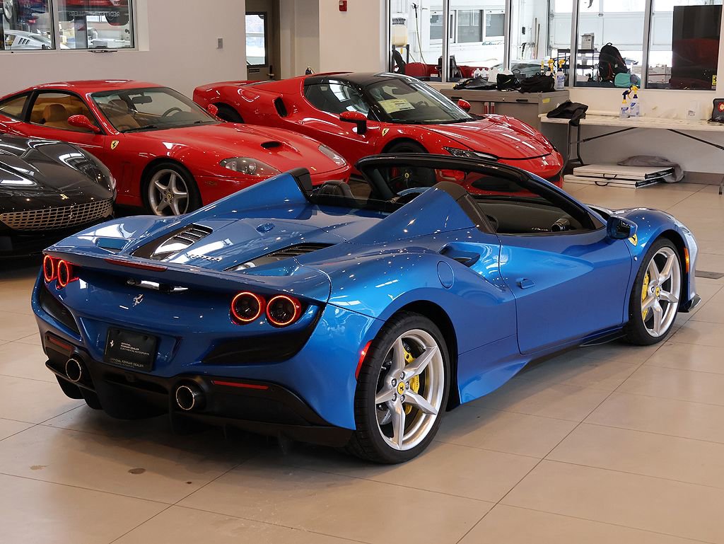 Certified 2021 Ferrari F8 Tributo image 40