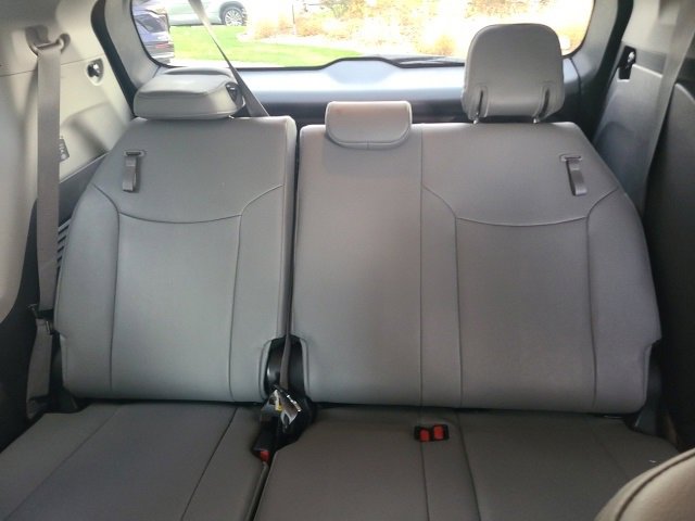 Used 2023 Toyota Sienna XLE image 14