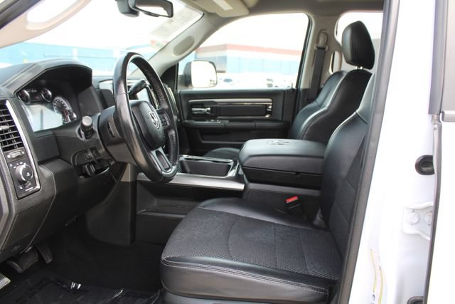 Used 2018 RAM 2500 Big Horn w/ Sport Appearance Group AWD/4WD image 38