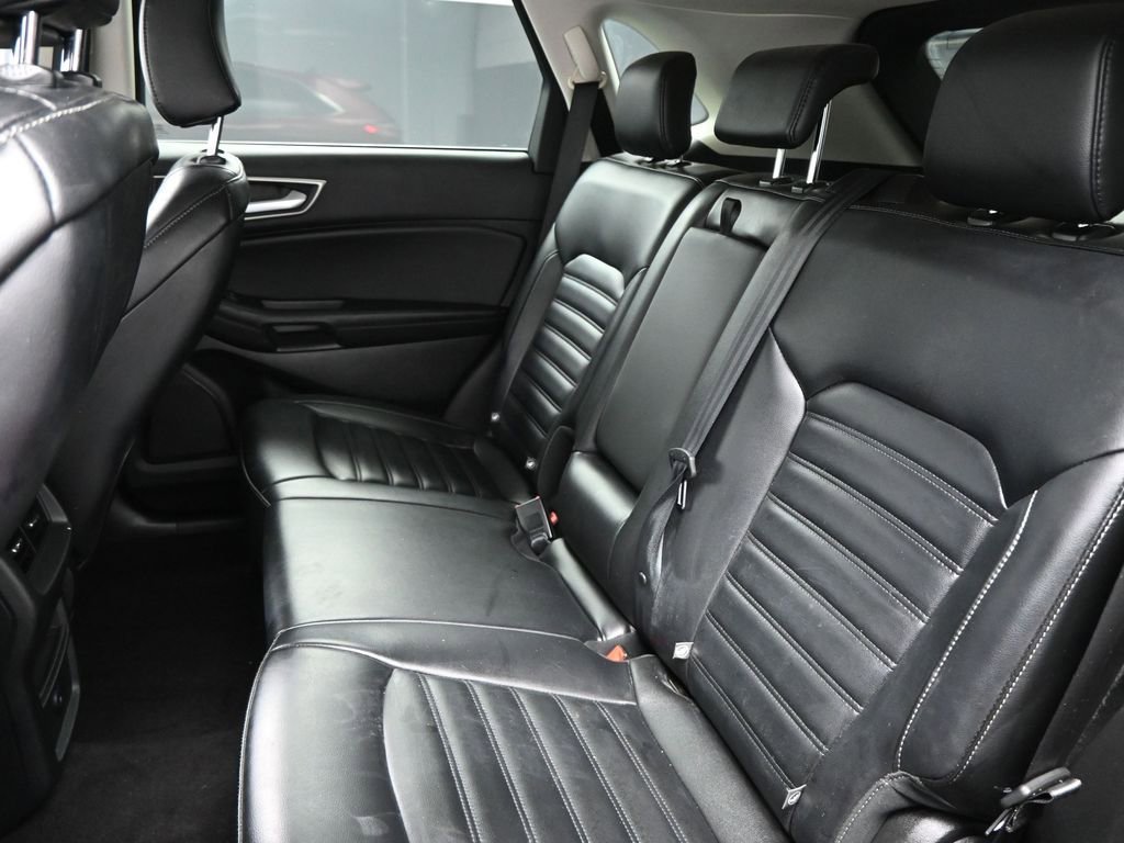 Used 2023 Ford Edge SEL image 11