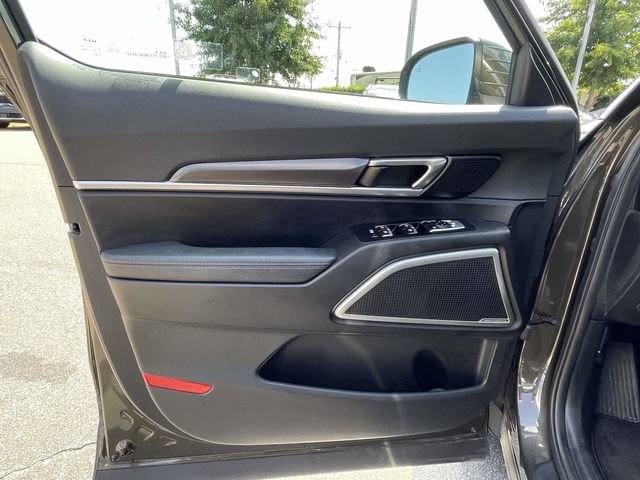 Certified 2024 Kia Telluride S w/ S Sunroof Package FWD image 17