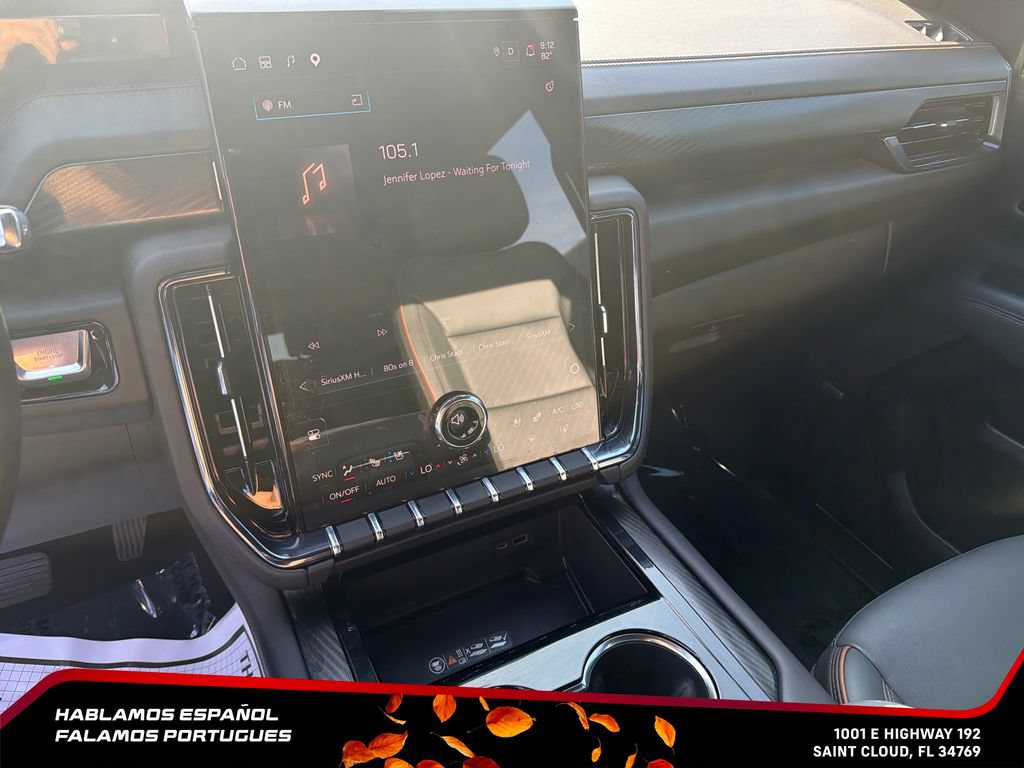 Used 2026 GMC Yukon XL AT4 AWD/4WD image 23