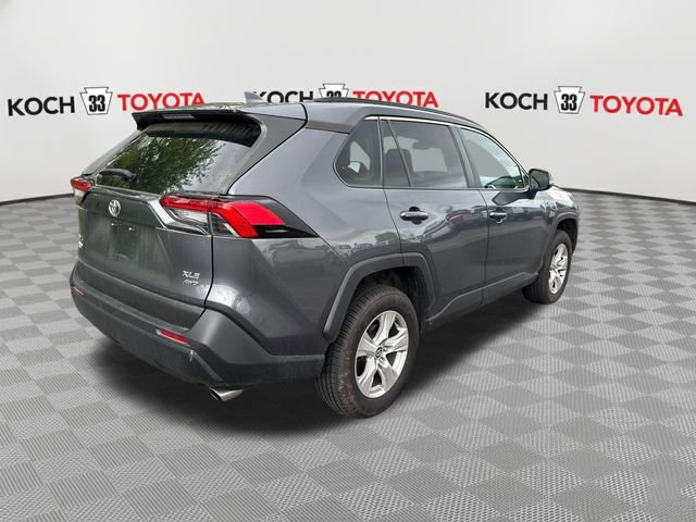 Used 2021 Toyota RAV4 XLE AWD/4WD image 8