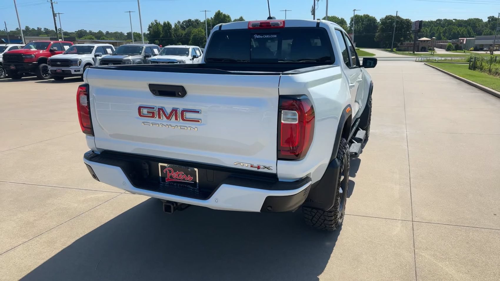 Used 2024 GMC Canyon AT4X AWD/4WD image 8
