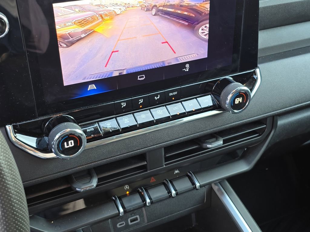 Used 2025 Chevrolet Colorado Trail Boss AWD/4WD image 24