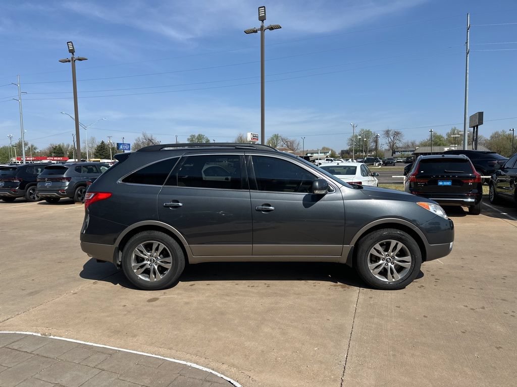 Used 2012 Hyundai Veracruz Limited w/ Navigation Pkg FWD image 4