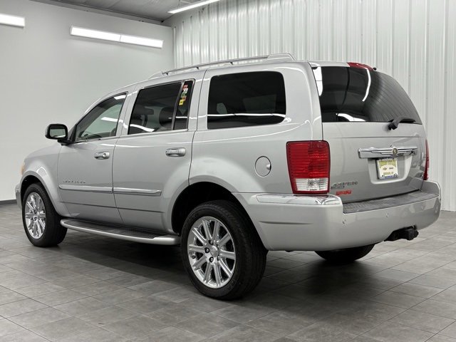 Used 2008 Chrysler Aspen Limited image 4