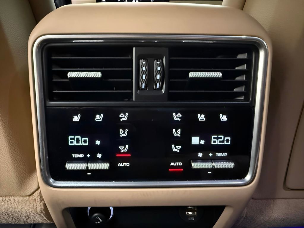 Used 2019 Porsche Cayenne Turbo AWD/4WD image 19
